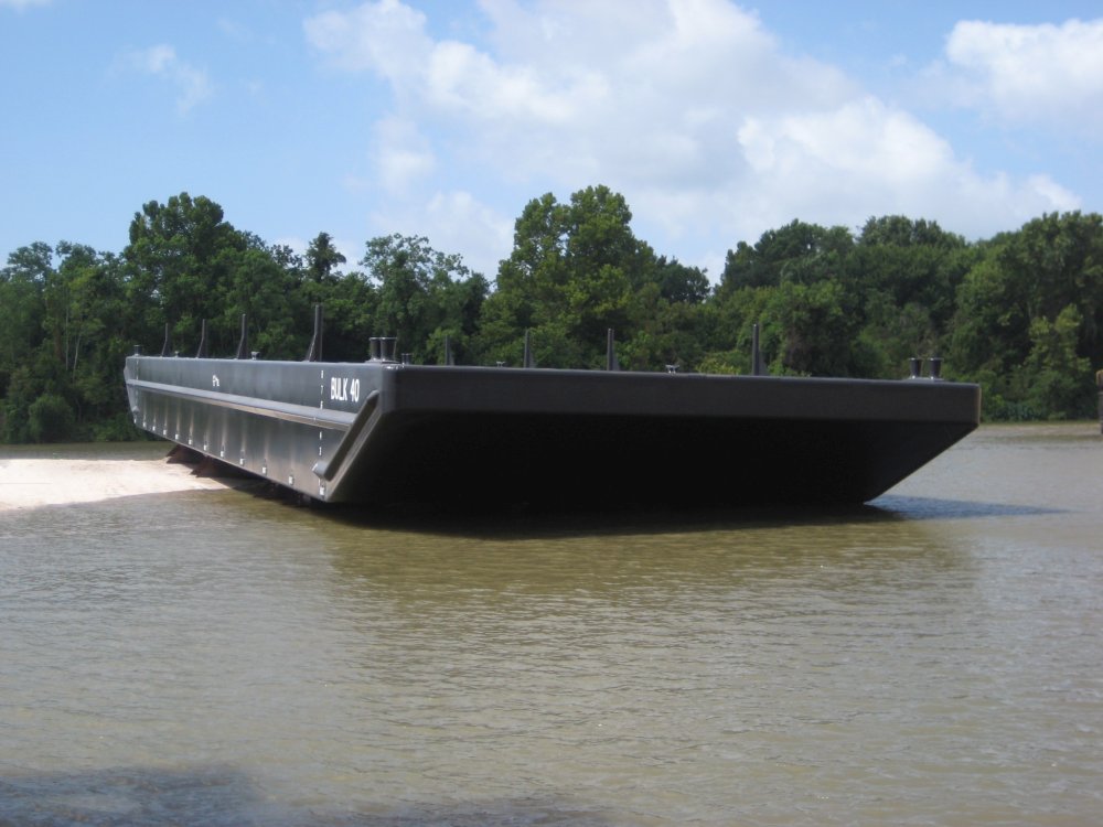 140' x 40' Deck Barge